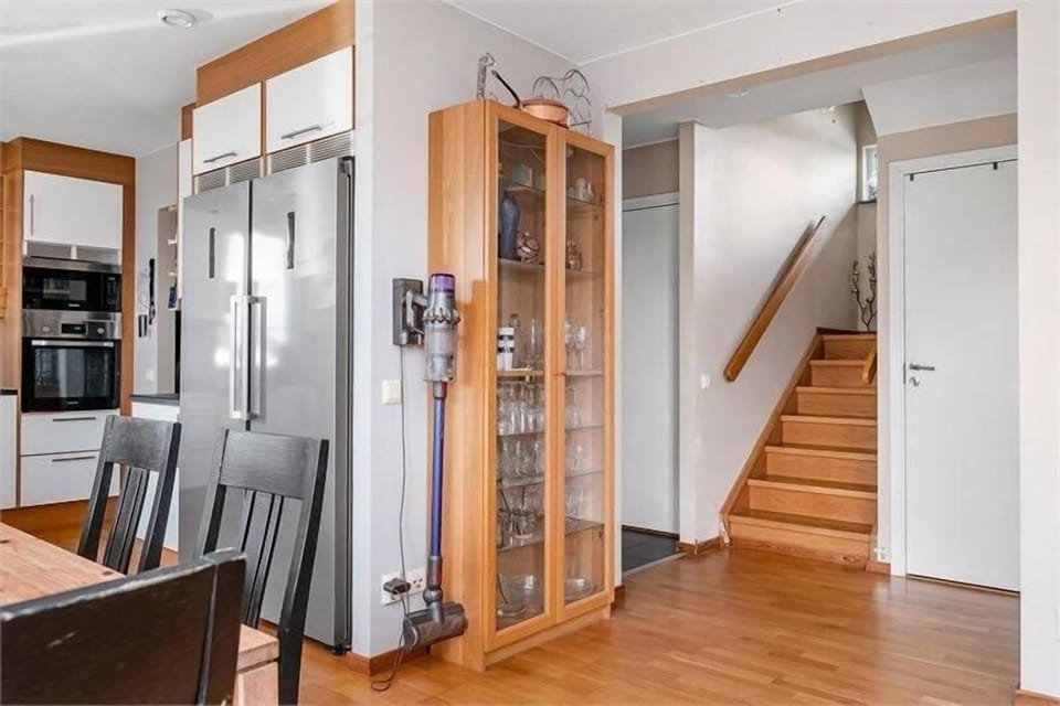 House, 5 Bedrooms, Balcony | Interior
