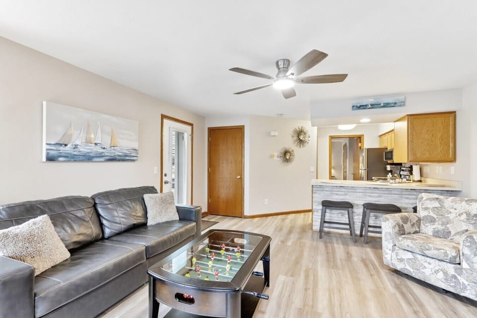9-print-E Hiawatha Dr 501-S3004-009