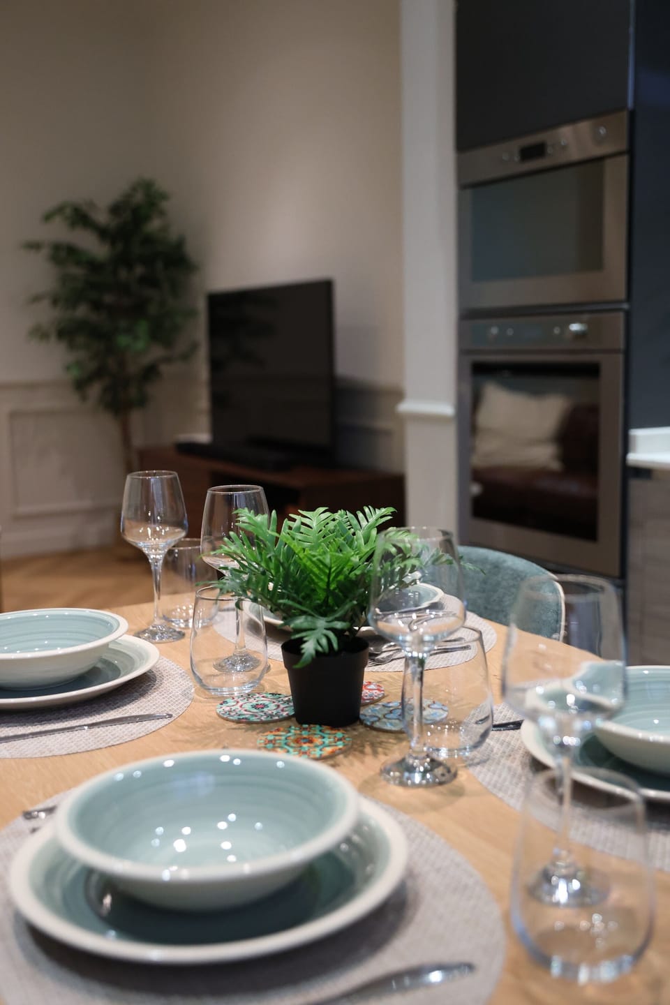 Deluxe Apartment, 2 Bedrooms, Kitchen | 2 bedrooms, free WiFi