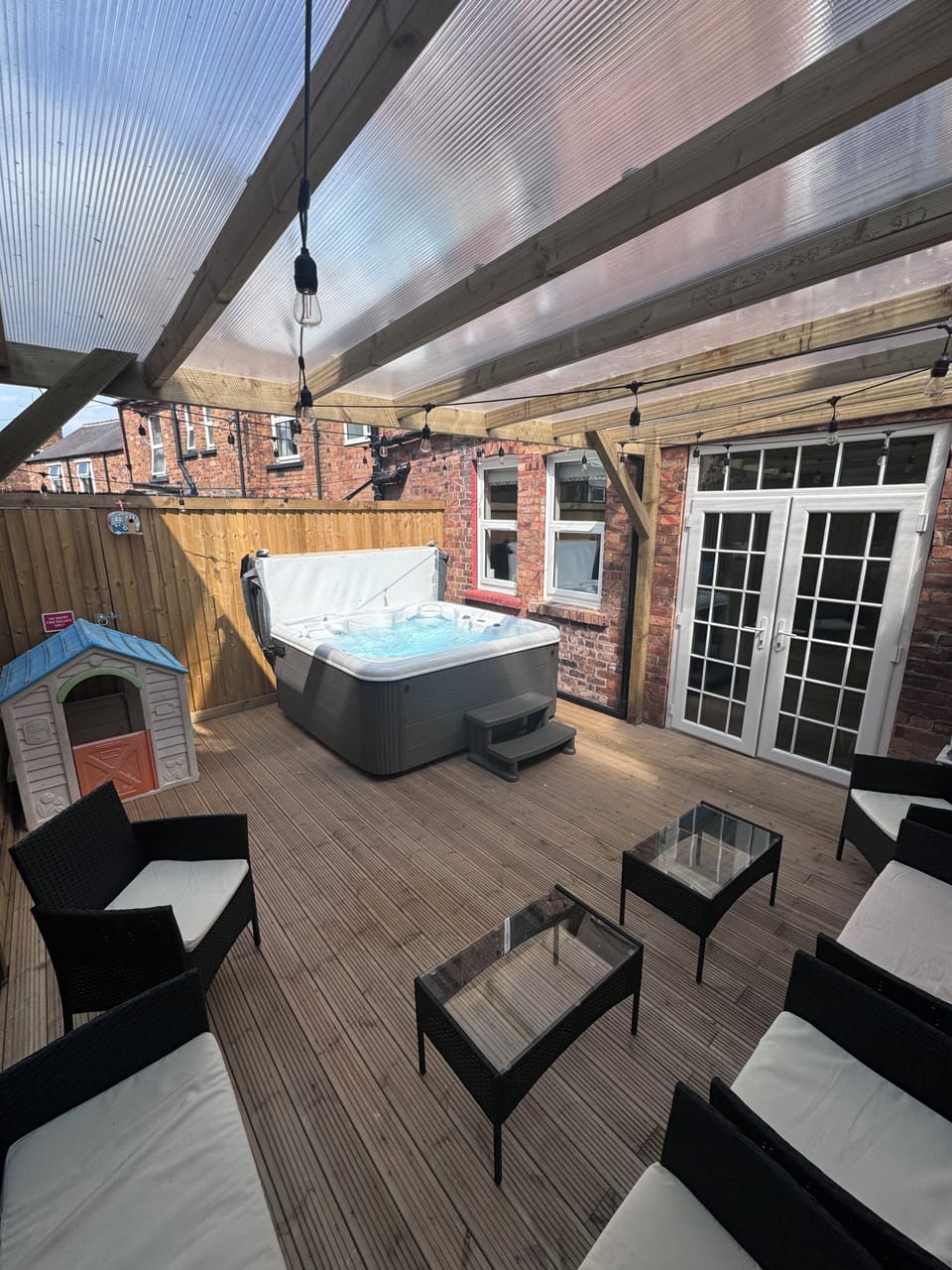 Hot Tub (1)