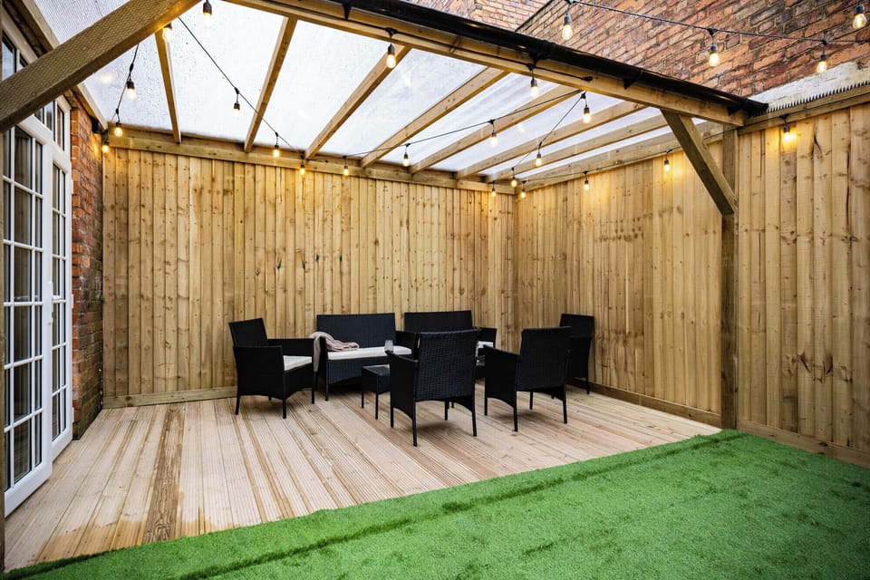 Outdoor Social Area