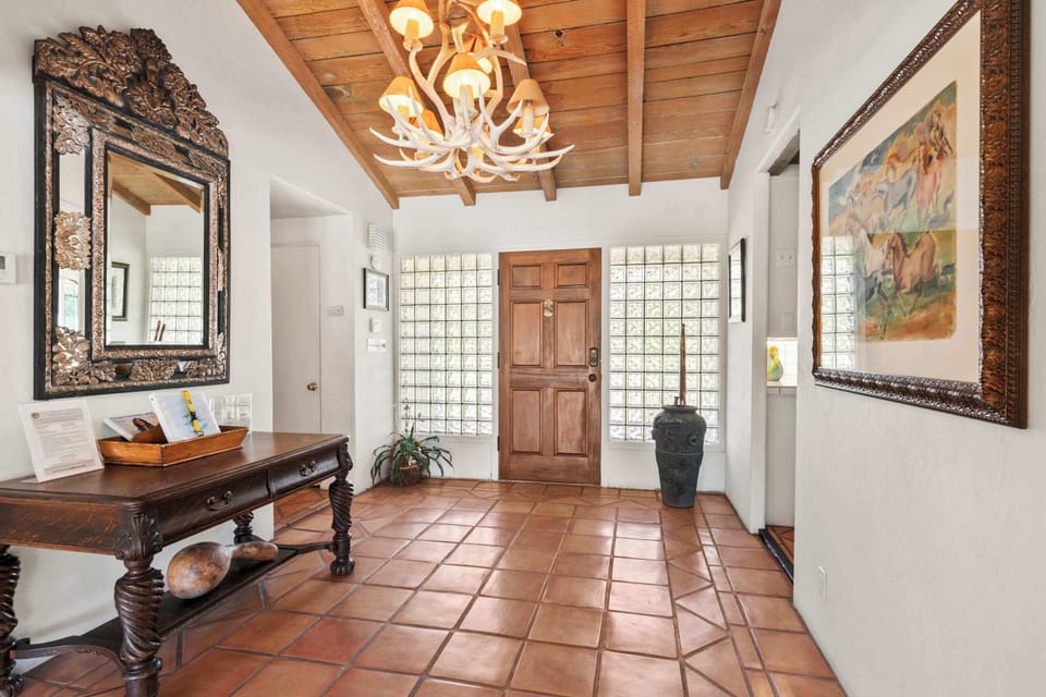 Welcome to San Jacinto Villa 