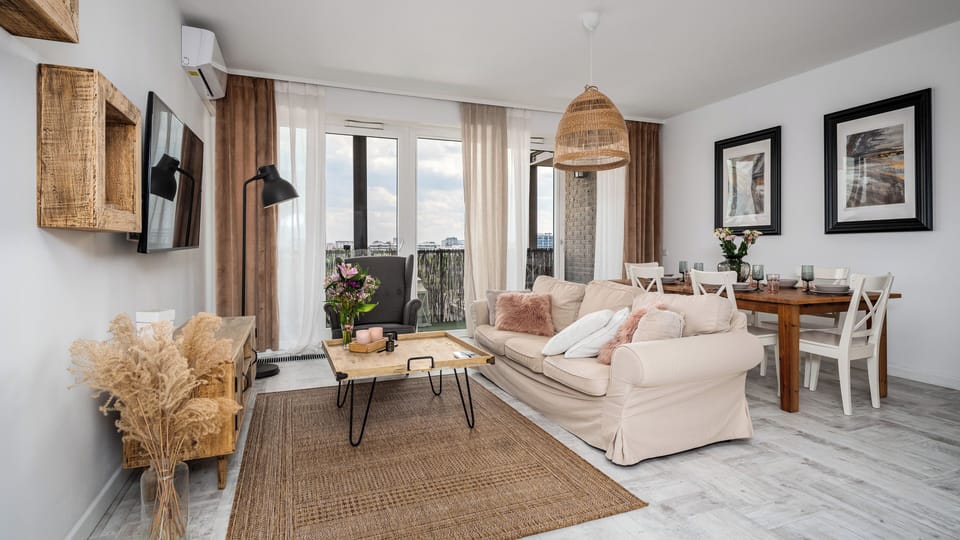 Apartament (132) | Living area | Flat-screen TV