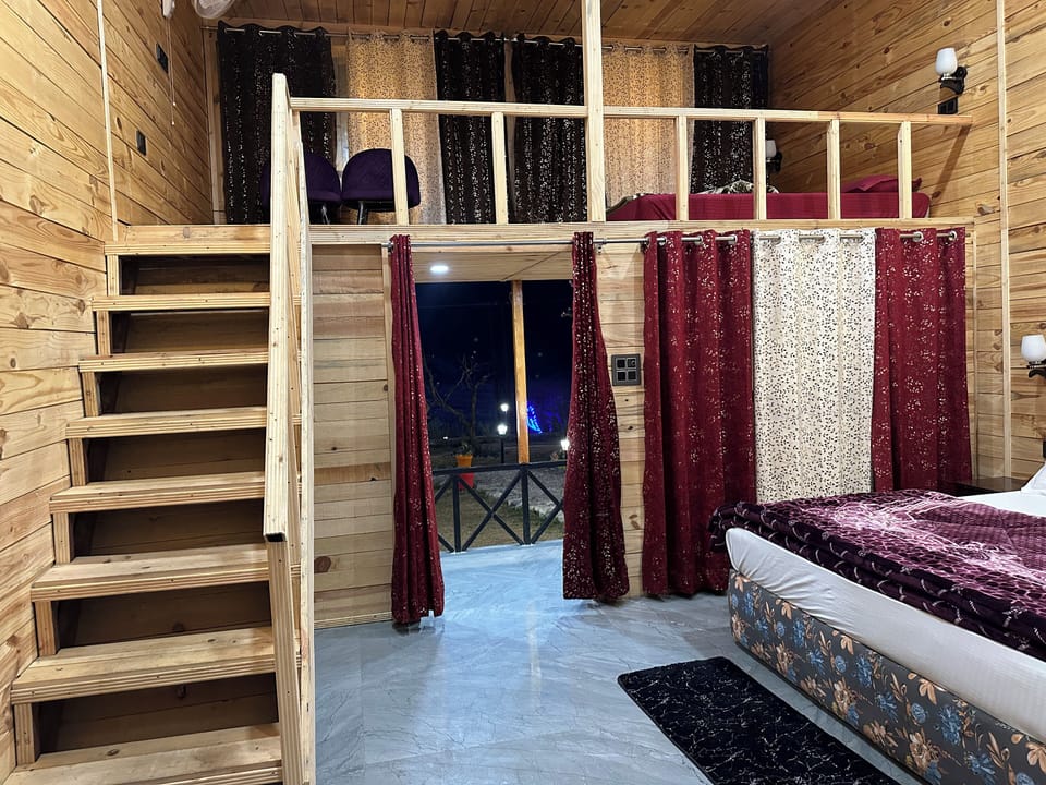 Grand Studio Suite | Individually furnished, laptop workspace, free WiFi