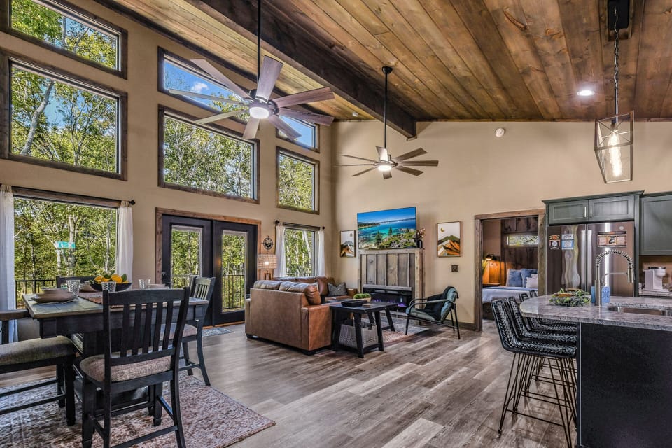 Cabin, 2 Bedrooms | Interior