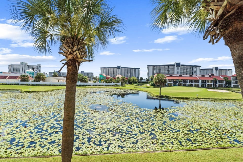 Balcony with Lake and Golf View