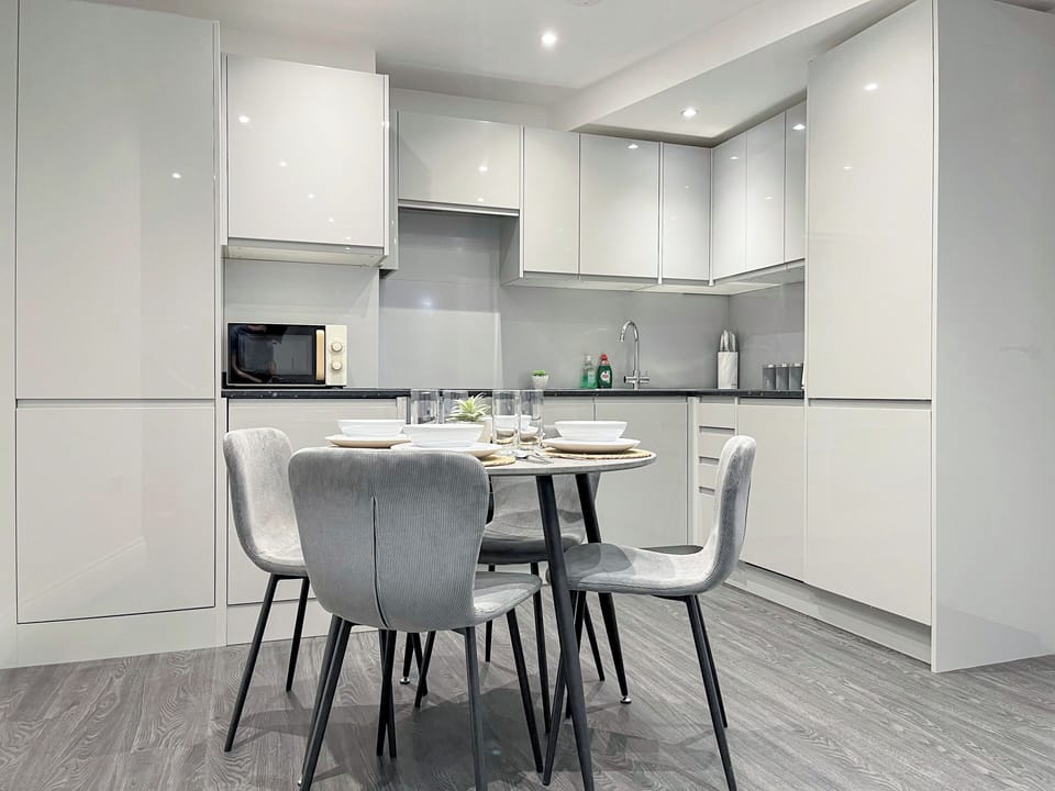 Dining & Kitchen area | 1BDR flat in Shoreditch, Old Street & Hoxton