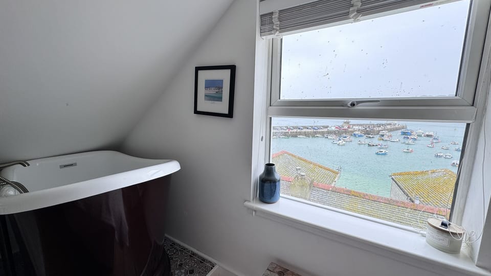 Bath in Bedroom 1
