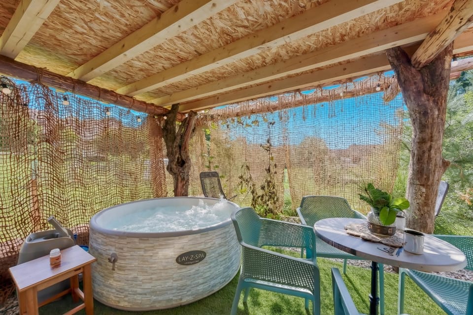 Jacuzzi