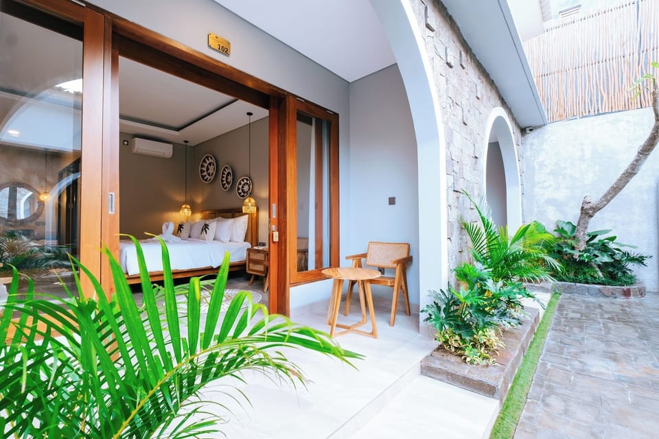 Deluxe Double Room, Balcony, Pool View | Balcony