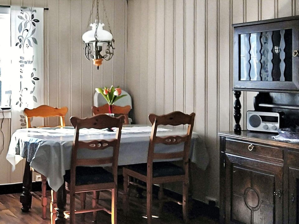 House | Dining