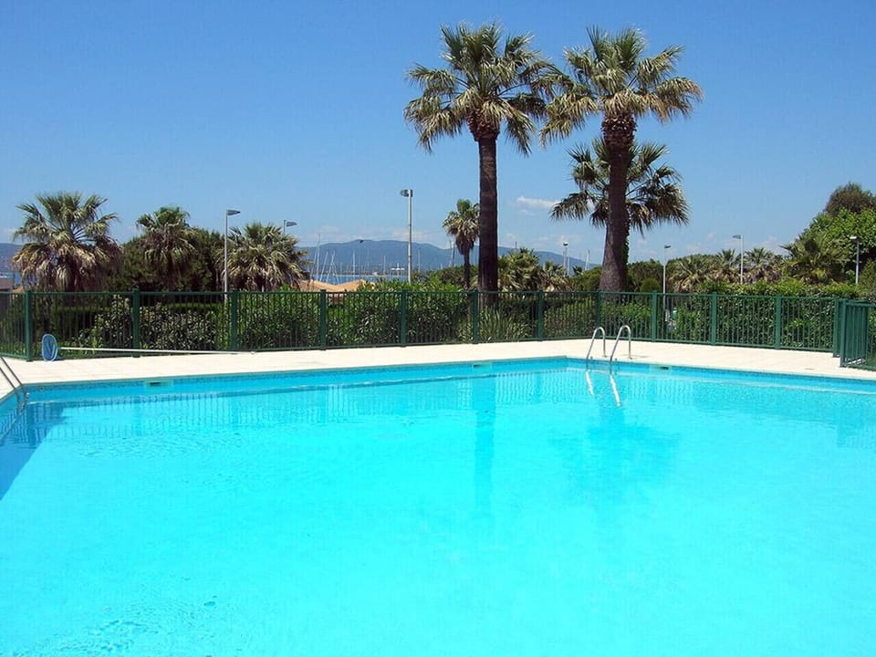 Résidence le Mexico avec sa Piscine commune