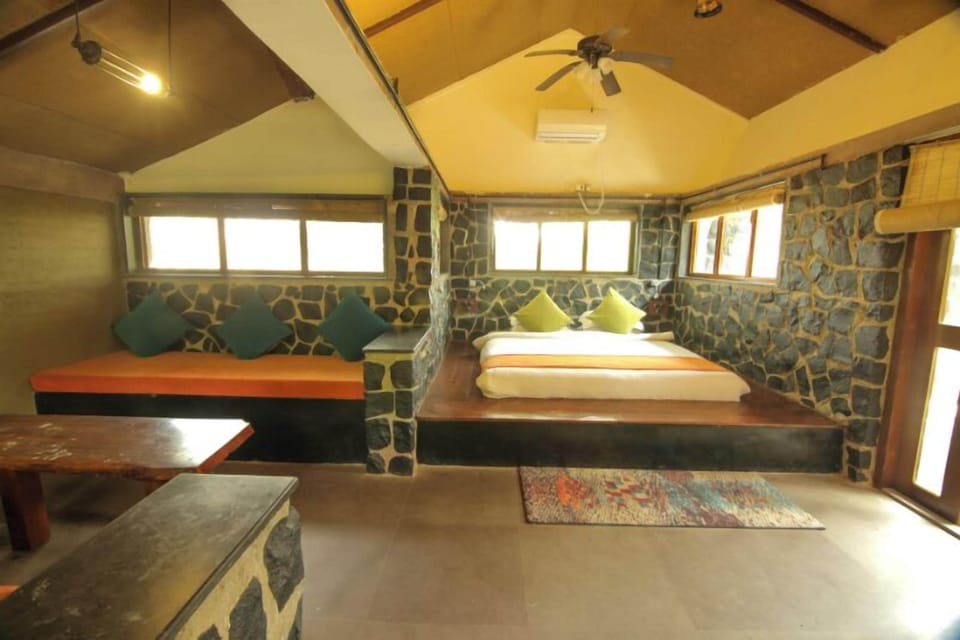 Cottage with Private Pool | Premium bedding, in-room safe, iron/ironing board (on request)