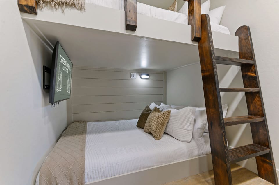 Bunk Room
