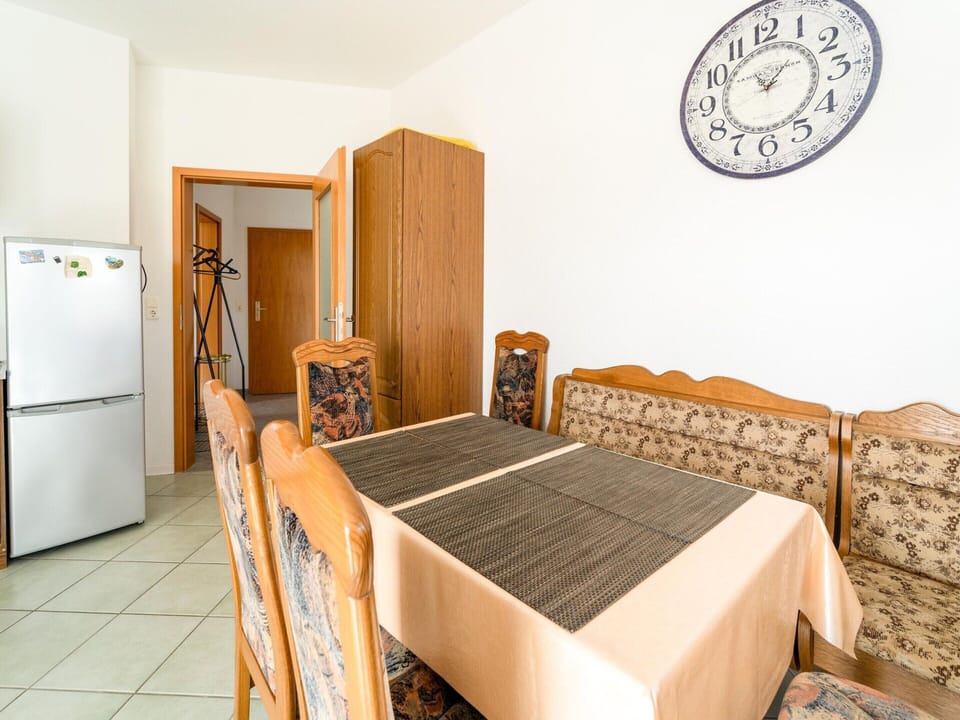 Apartment | Private kitchen | Electric kettle, highchair