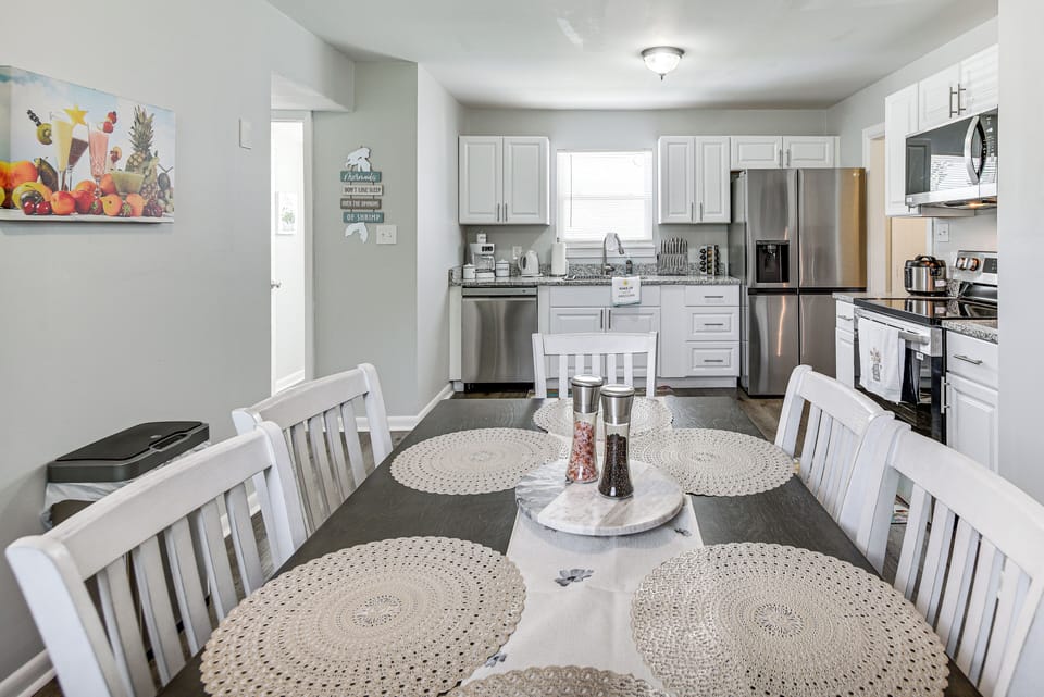 House (4 Bedrooms) | Interior