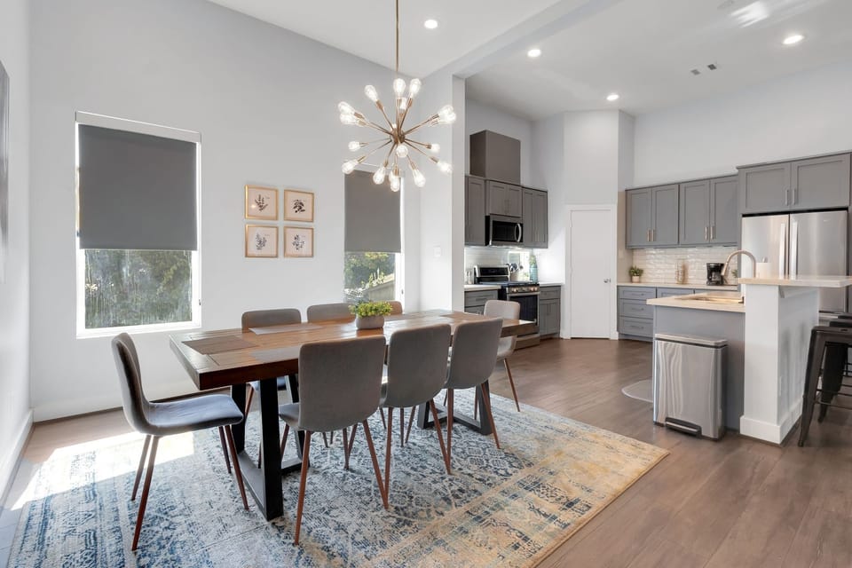 House, 3 Bedrooms | Dining
