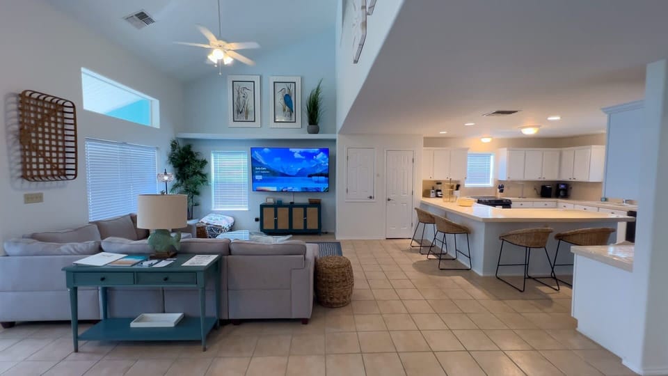 House, 3 Bedrooms | Living area