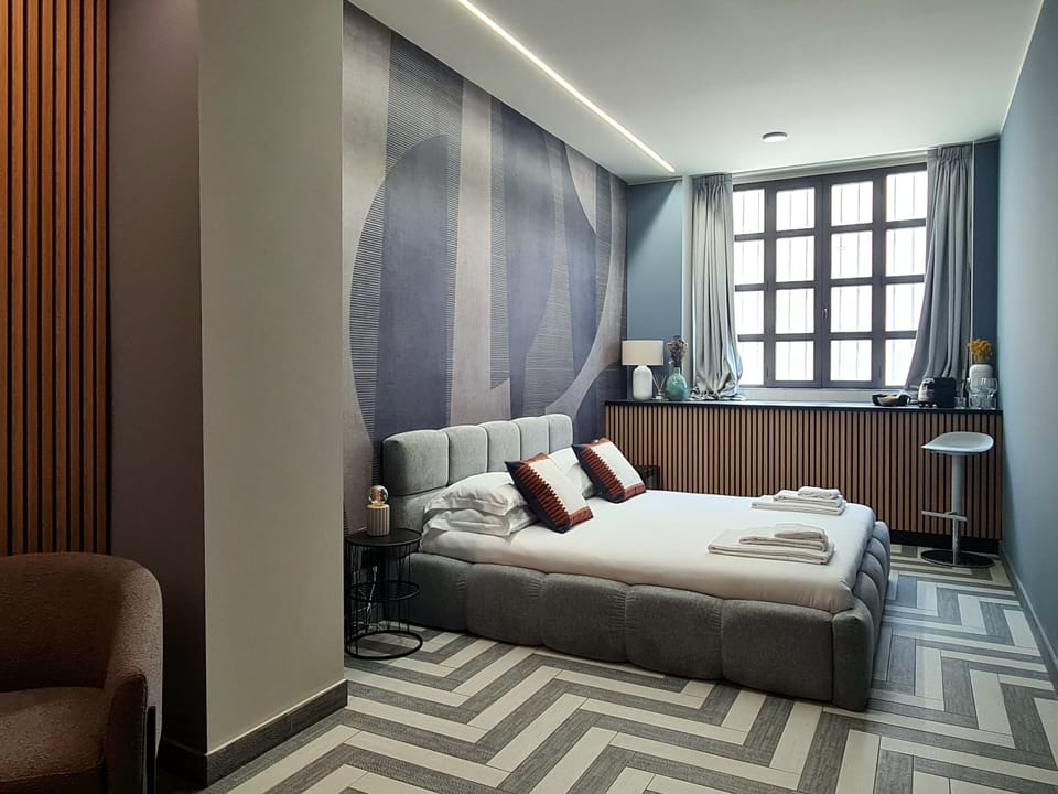 Deluxe Double Room | Down comforters, minibar, soundproofing, iron/ironing board