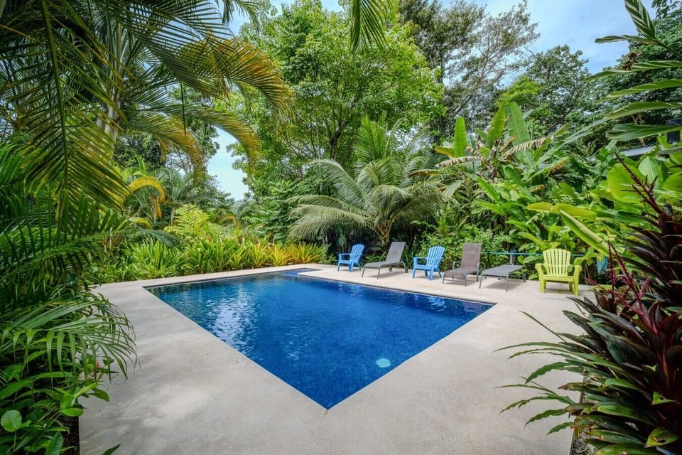 tres-lodge-shared-pool-private-tropical-setting-playa-chiquita
