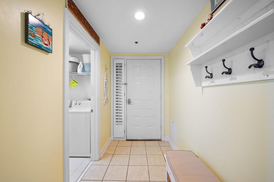 Condo, Multiple Beds (Beach Colony West 3A) | Interior