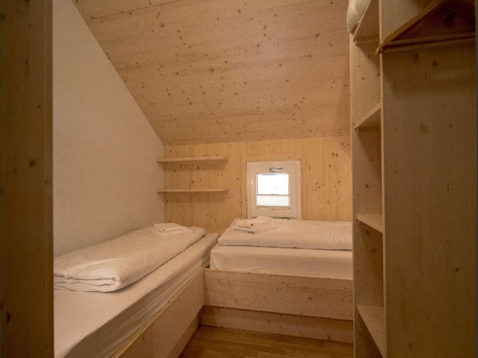 Chalet | 4 bedrooms, bed sheets
