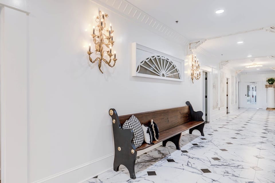 Elegant seating area in the hallway