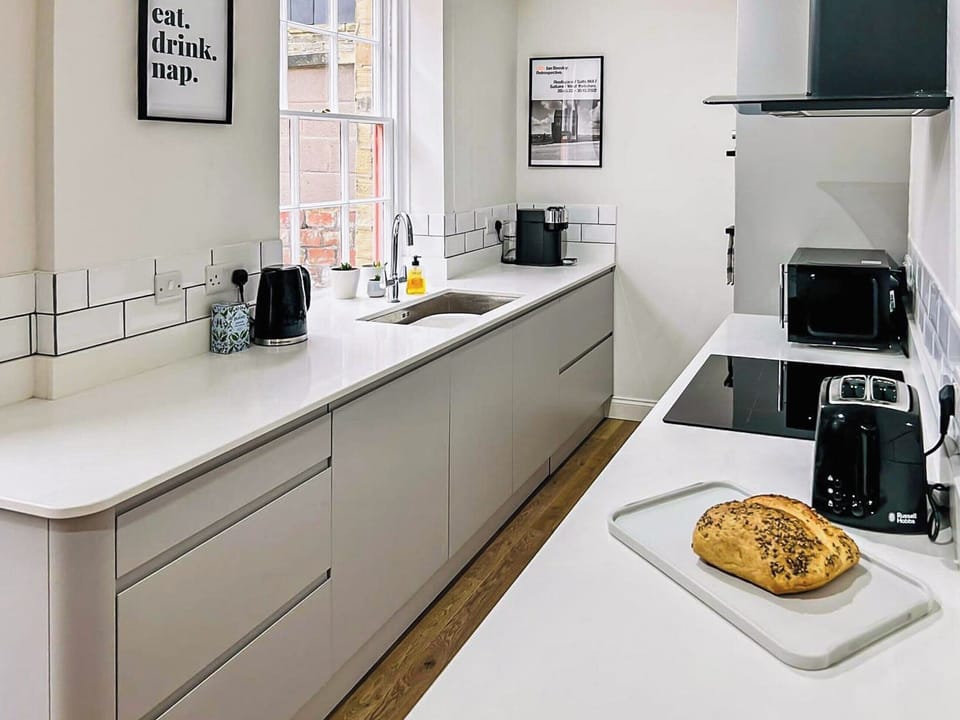 Kitchen | Saltaire Mill Cottage, Saltaire, near Haworth