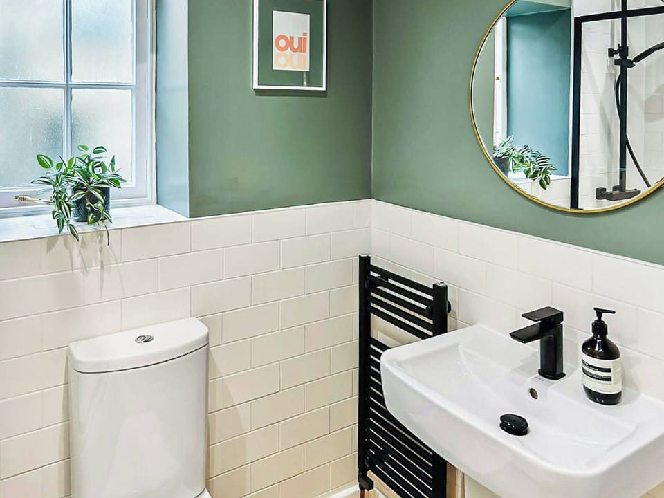 Bathroom | Saltaire Mill Cottage, Saltaire, near Haworth