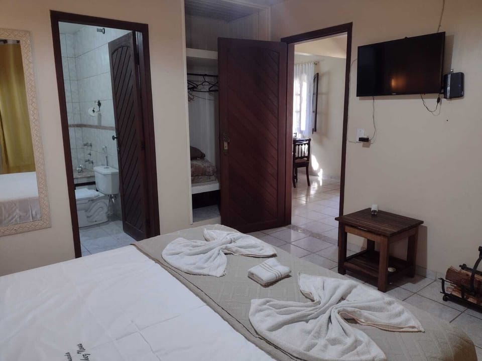 Deluxe Chalet | Desk, laptop workspace, free WiFi, bed sheets