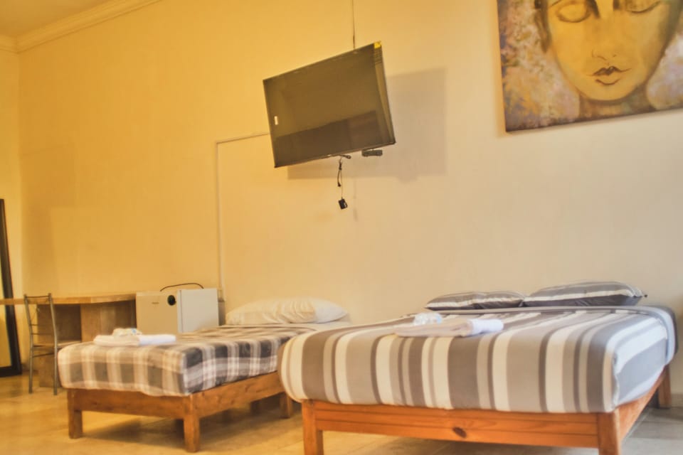 Comfort Room, Balcony | Laptop workspace, WiFi (free)