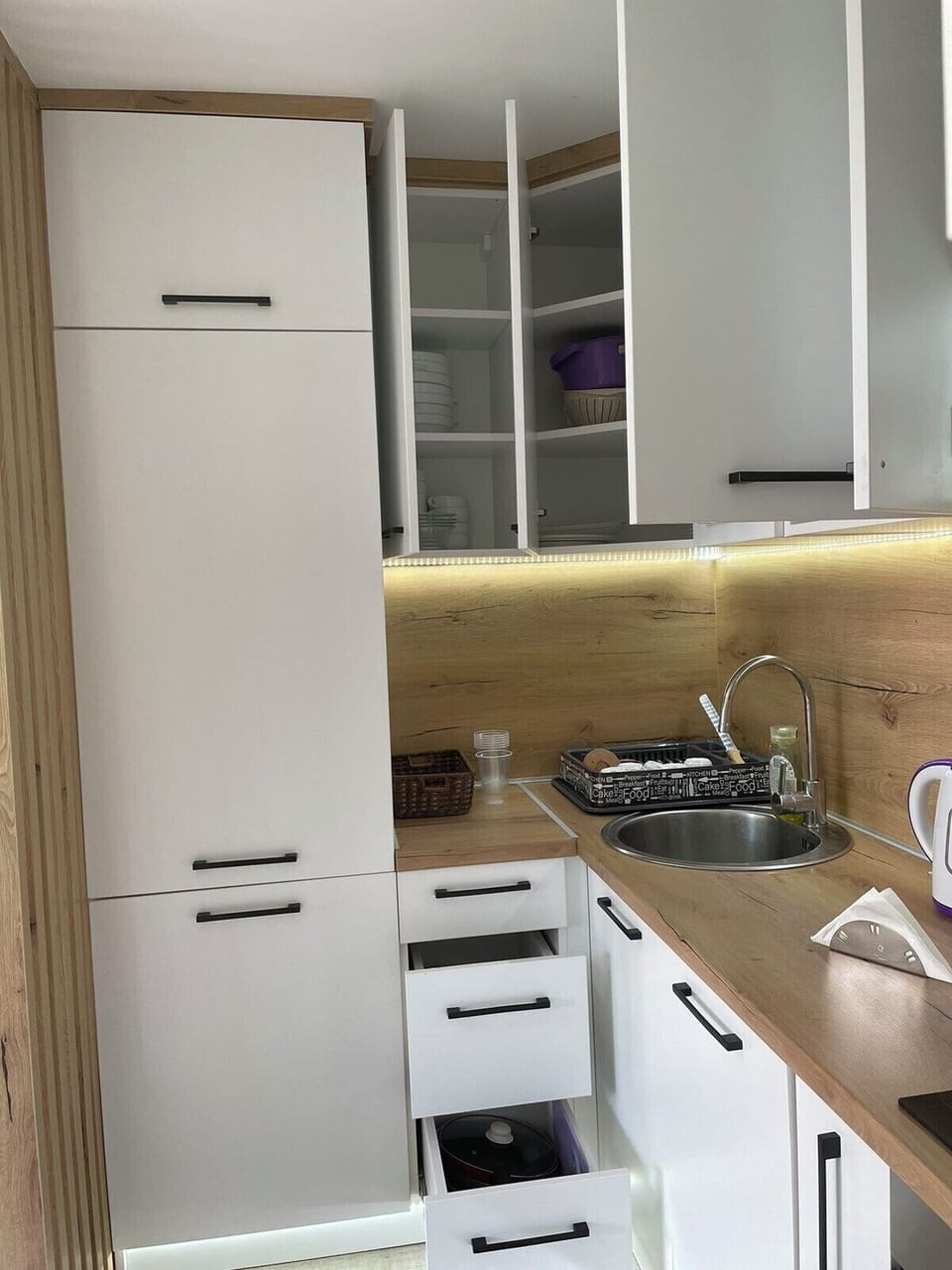 Family Apartment, Valley View | Private kitchen