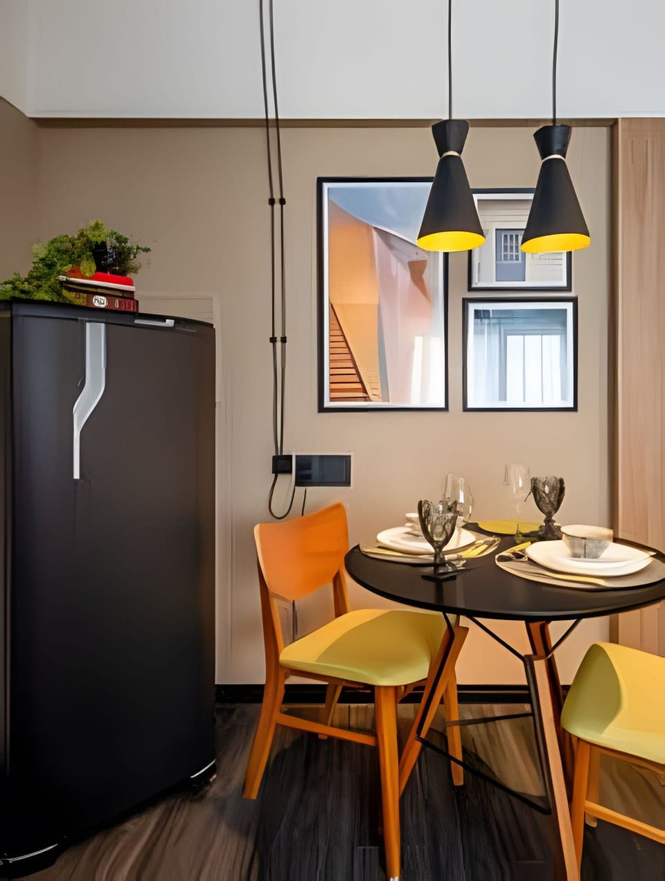 Apartment | Dining