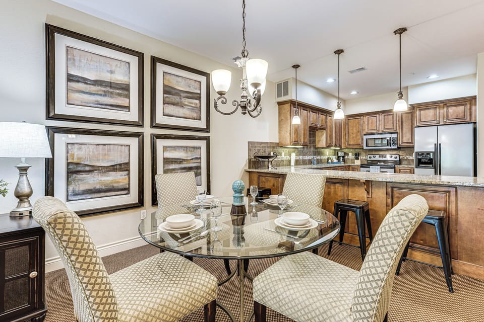 Dining Area | Dishware & Flatware Provided | Central A/C & Heat