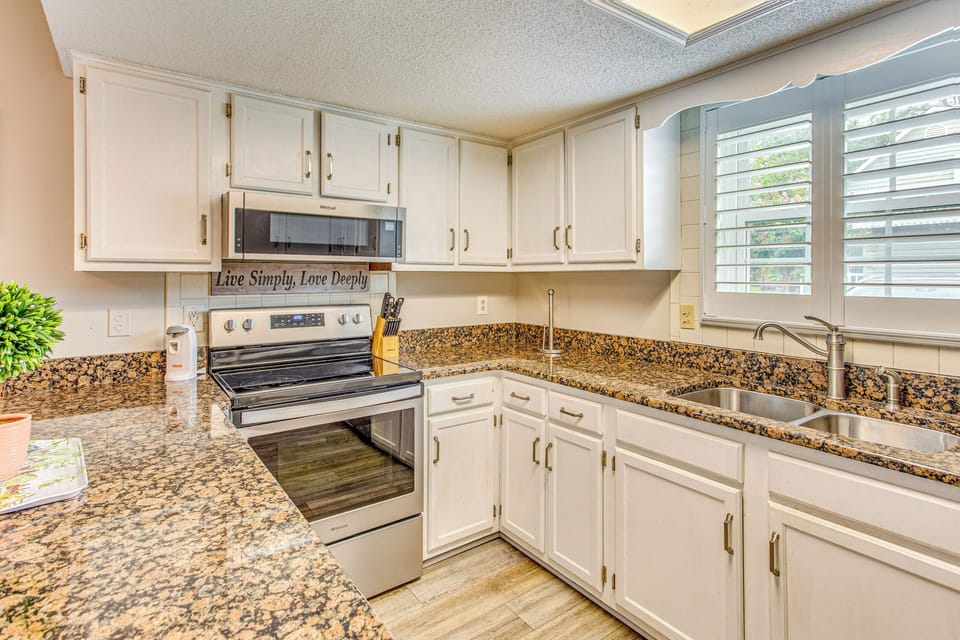 Kitchen | 1st Floor