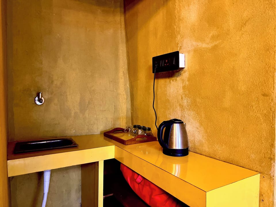 Luxury Double Room, Multiple Beds, Courtyard View | Private kitchen