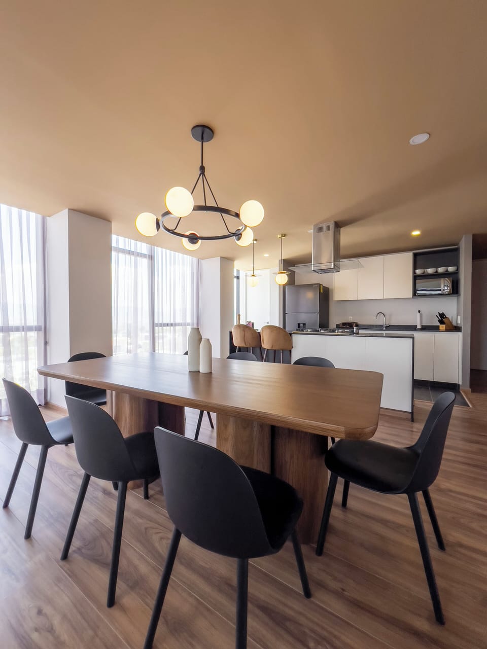 Luxury Apartment, Balcony, Mountain View | Dining room