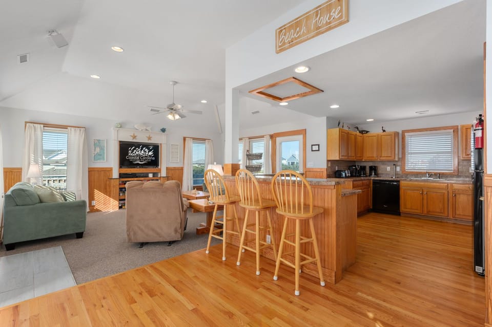 WH582: Beachnuts Too | TL Living Area - Deck Access