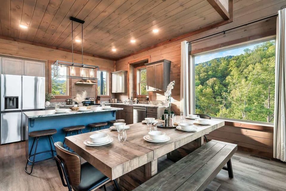 Luxurious kitchen with all appliances, cookware, Dining table for 10 and island bar stools for 4. 