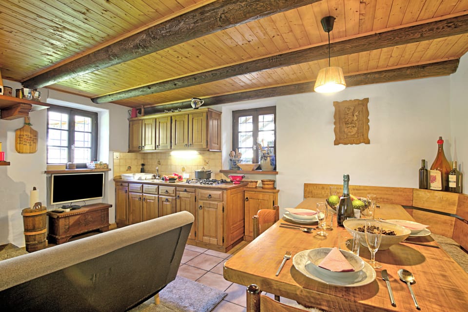 Kitchen and dining area