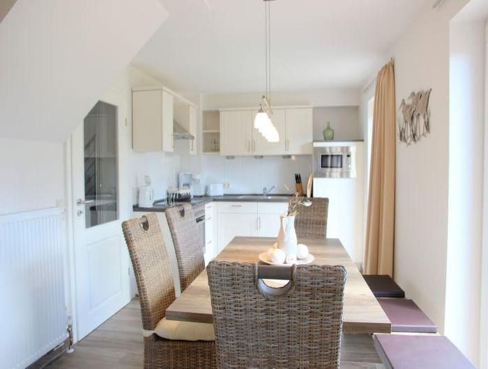 House | Dining
