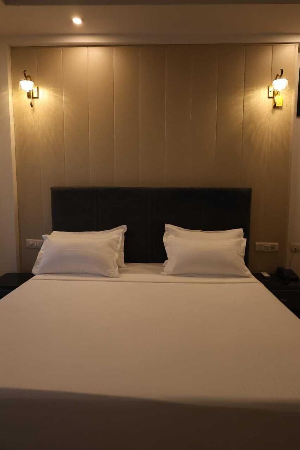Room, City View | Room amenity