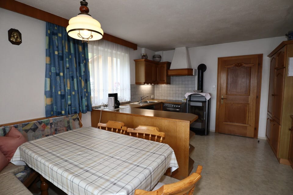 Apartment | Dining