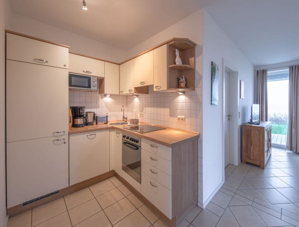 Apartment | Private kitchen | Electric kettle, toaster, highchair