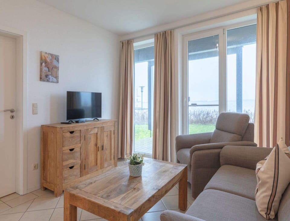 Apartment | Dining