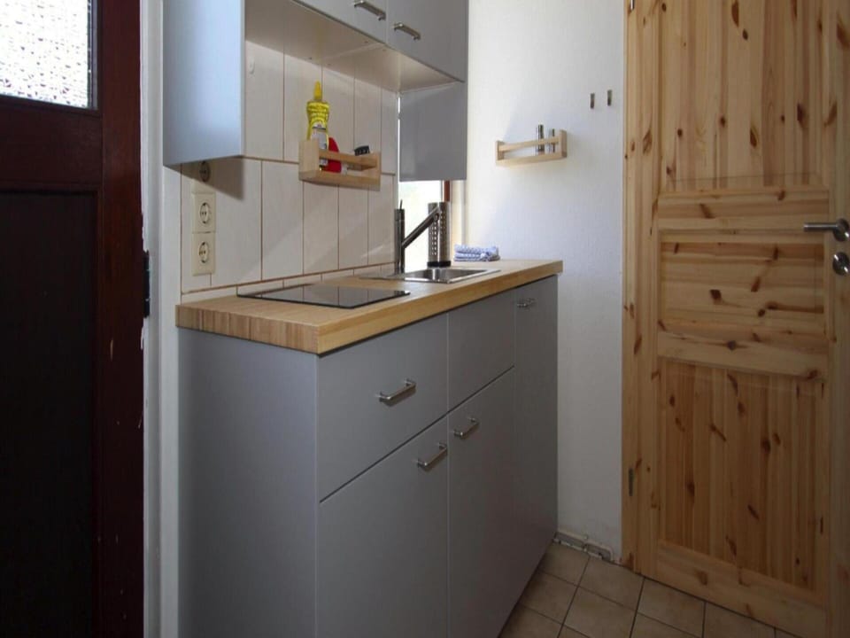 House | Private kitchen | Electric kettle, toaster