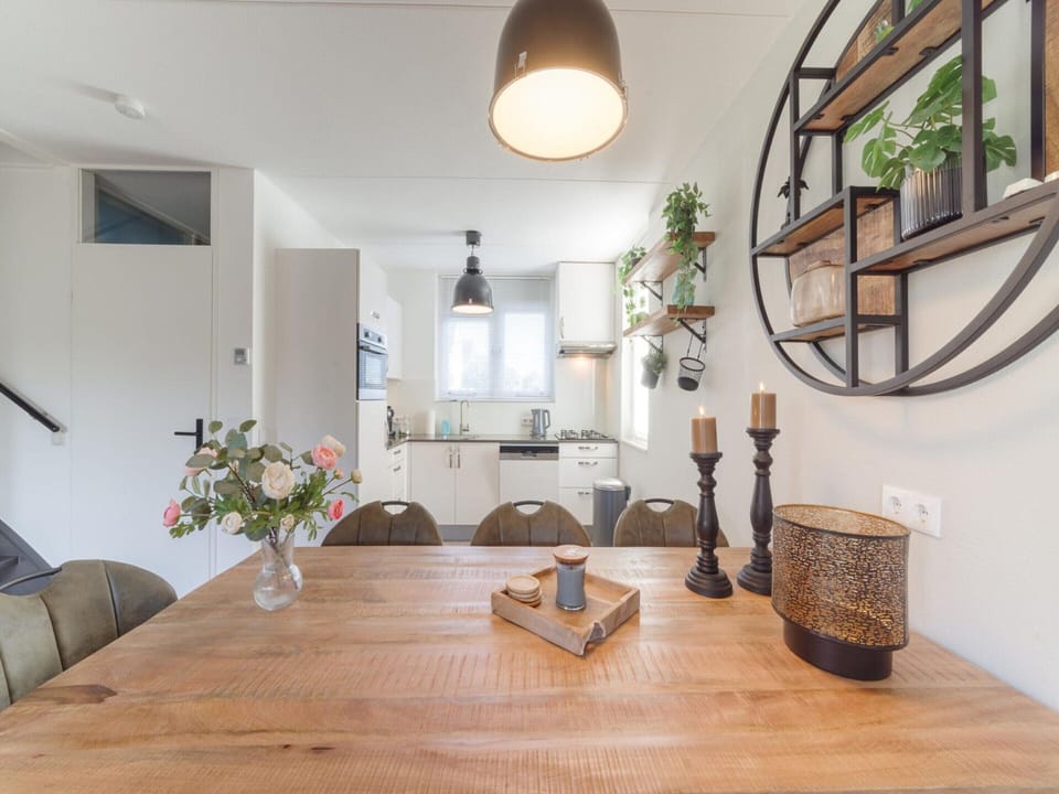 House | Dining