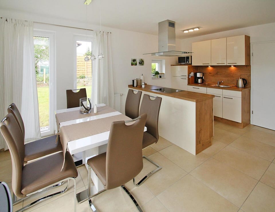 House | Dining
