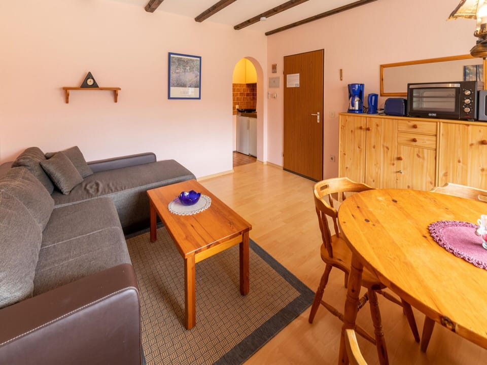 Apartment | Dining