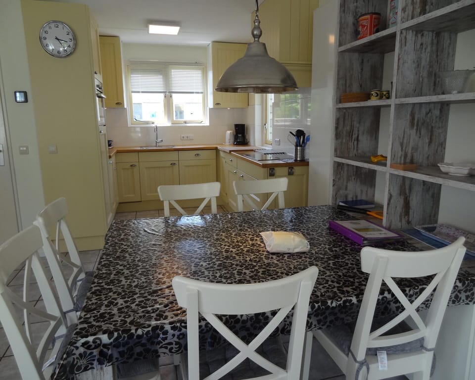 House | Dining